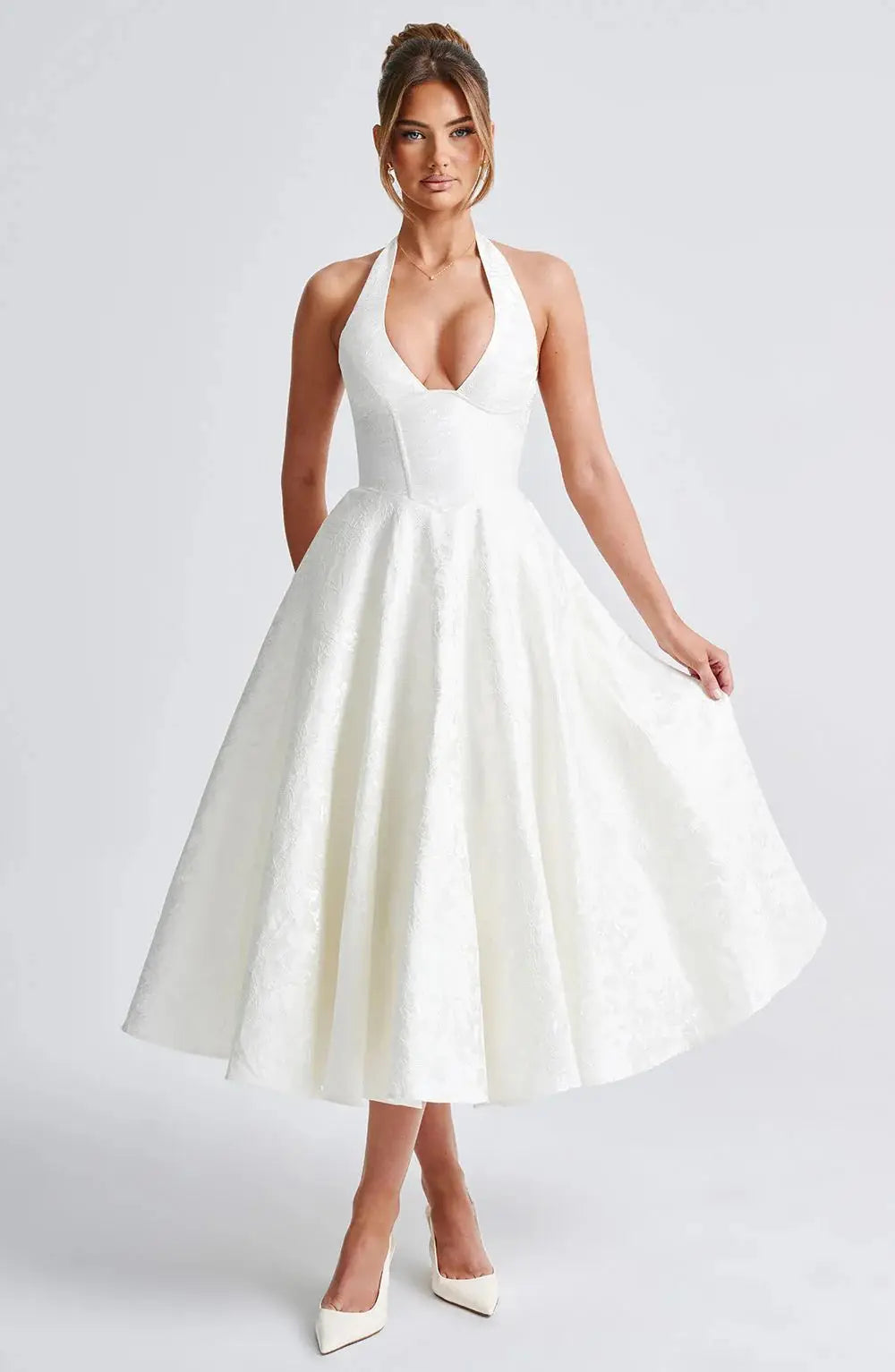 Elegant And Beautiful Dress For Women Good For Evening Party Look Sexy