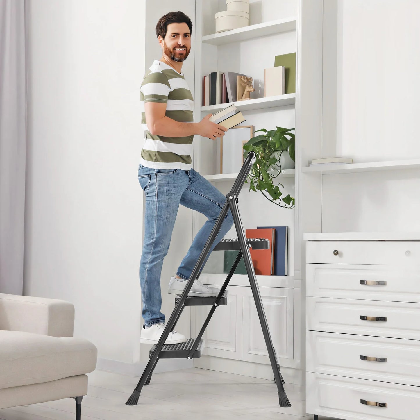 Stool with Anti-Slip Pedal