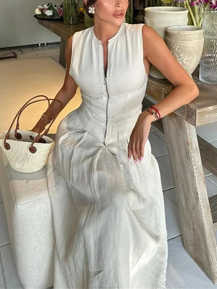 Beautiful & Elegant Dress For Women, Look Lovely And Respectful
