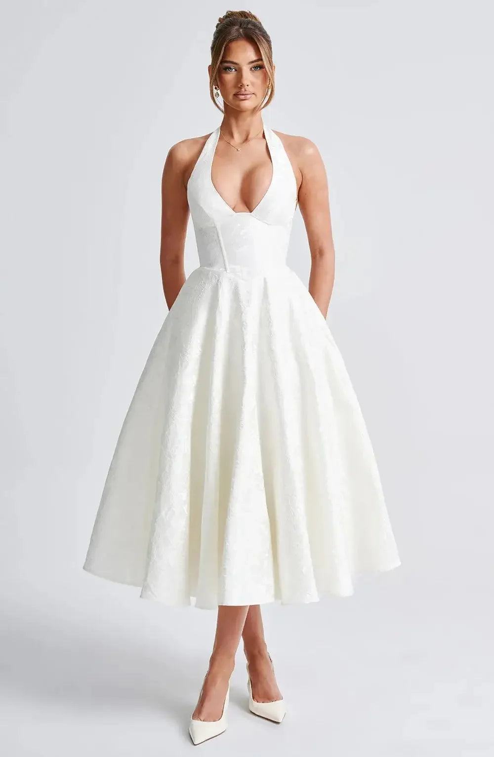 Elegant And Beautiful Dress For Women Good For Evening Party Look Sexy