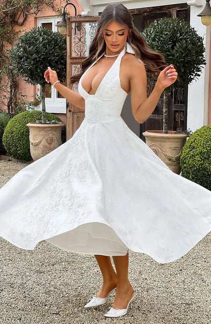 Elegant And Beautiful Dress For Women Good For Evening Party Look Sexy