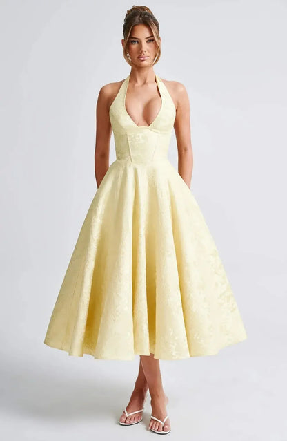 Elegant And Beautiful Dress For Women Good For Evening Party Look Sexy